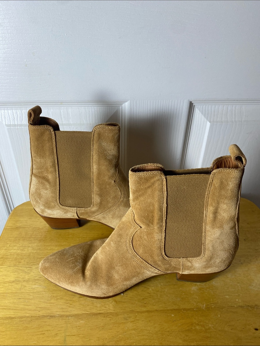 Closed Italy Tan Hazelwood Suede Chelsea Ankle Booties EUR 39 US 8.5